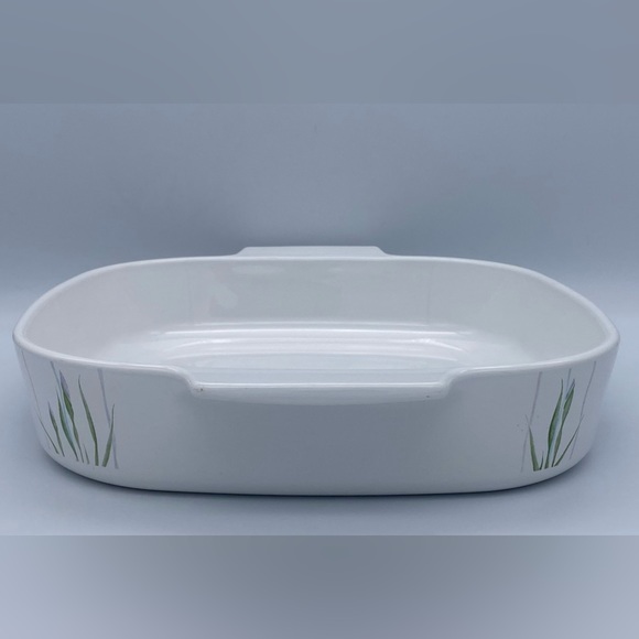 Vintage Corningware Shadow of Iris Casserole Dish 2.5L - Picture 2 of 15